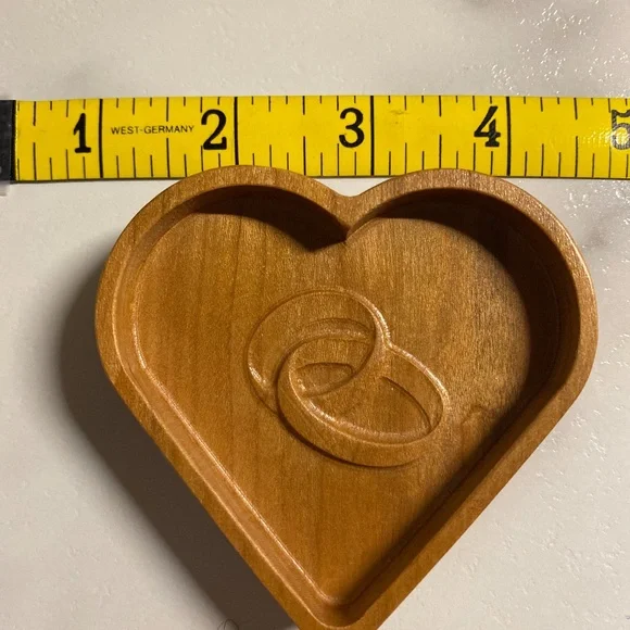 Heart shaped ring keeper - Picture 5 of 6